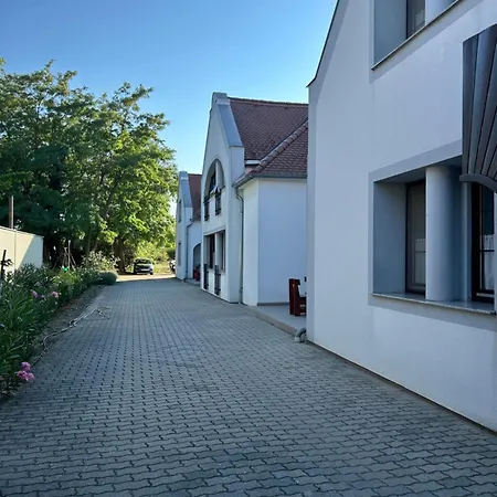 Szanyi 3* Hegykő