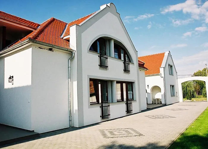 Szanyi Vendeghaz 3*